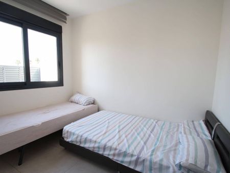 3 room luxury Villa for rent in Torrevieja, Valencia - Photo 4