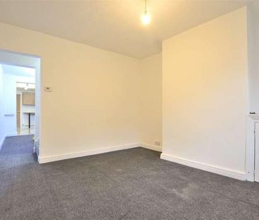 Upton Street, Gloucester, Gloucestershire, GL1 - Photo 3