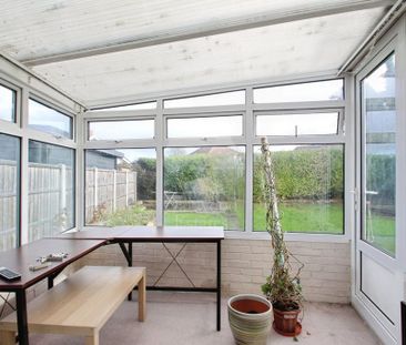 2 bedroom detached bungalow to rent - Photo 4