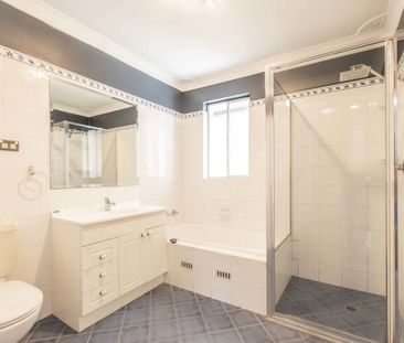 Ready To Entertain! - Photo 6