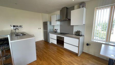 2 bedroom apartment to rent - Photo 5