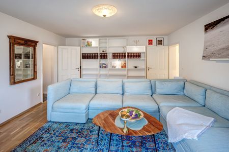 Charming apartment with large balcony and green view - Photo 2