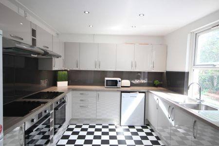7 bedroom terraced house to rent - Photo 4