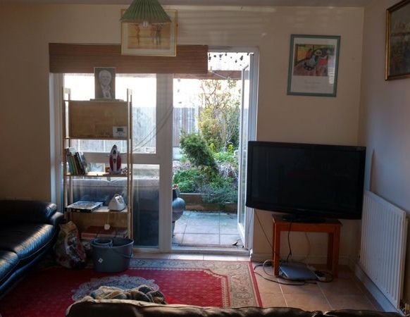 Room in a Shared House, Hitchen Street, M13 - Photo 1