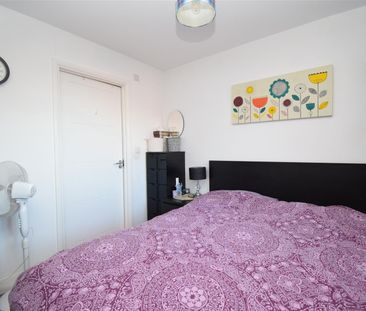 The Fouracres, Wakefield - Photo 5