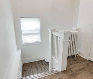 For Lease - 4 Hillholm Road Unit# Upper, Toronto, Ontario - Photo 6