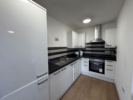 Studio to rent - Photo 3