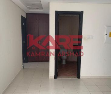 Large U type 1 bed Room Close to Metro - Photo 5