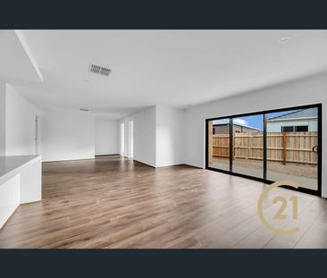21 Isaacs Street, Deanside, Vic 3336 - Photo 3