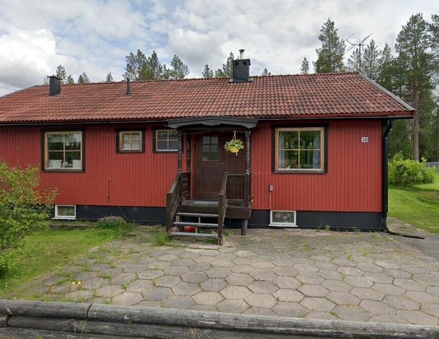 Västra Rundgatan, Koskullskulle - Photo 1