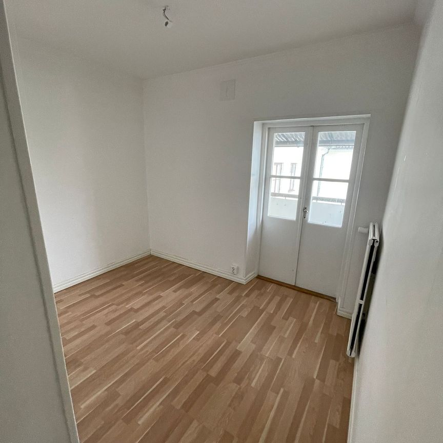 Norra kungsvägen 3A - Foto 1