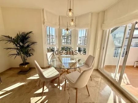 Alquiler de dúplex en La Dama de Noche-La Alzambra - Photo 4