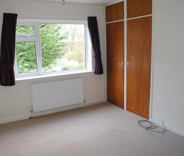 2 bedroom detached bungalow to rent - Photo 1