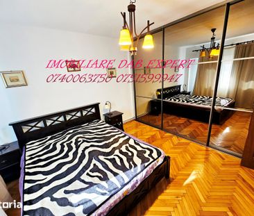 Apartament 3 camere, Centru, Galati, cu balcon - Photo 1