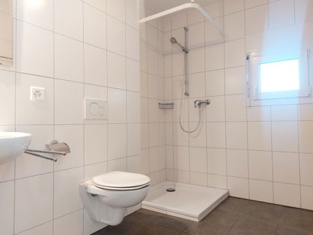 VUARINES 67, Appartement de 2.5 pièces dans un quartier résidentiel - Photo 4