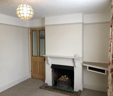 2 bedroom semi-detached house to rent - Photo 2