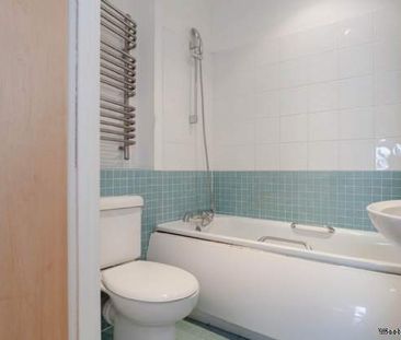 2 bedroom property to rent in Epsom - Photo 5