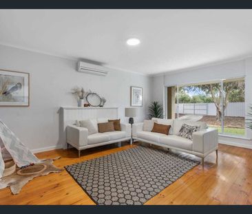 Large Family Home - Photo 3