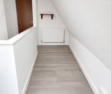 1 Bed Flat, Catherine Gardens, TW3 - Photo 6