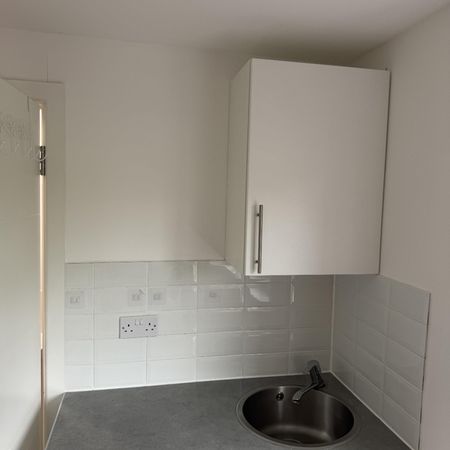 Room in a Shared House, Chatsworth Road, E5 - Photo 4