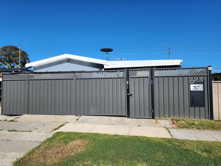 Spacious Granny Flat with Street Frontage - Photo 3