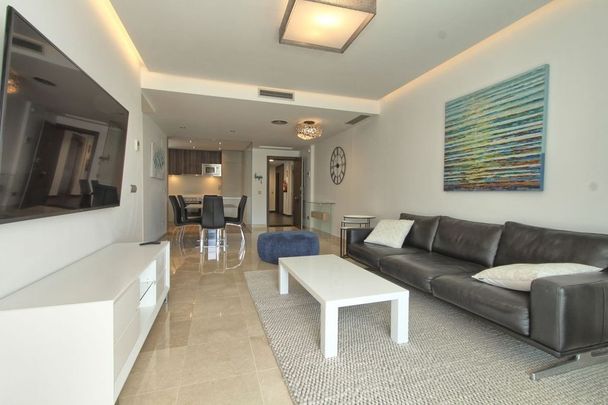 3 bedroom luxury Apartment for rent in San Pedro de Alcántara, Spain - Photo 1