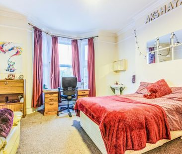 6 bedroom house to rent - Photo 1