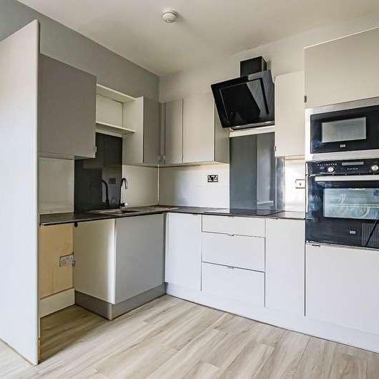 Treharris Street, Roath, CF24 - Photo 1