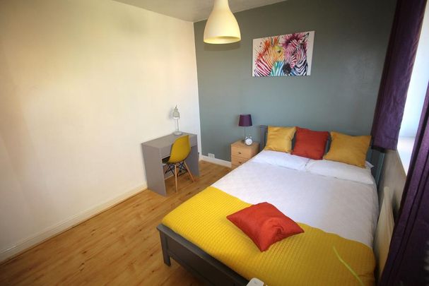 1 bedroom in a house share to rent - Photo 1