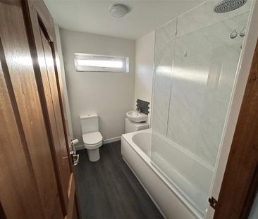 3 bedroom bungalow to rent - Photo 6