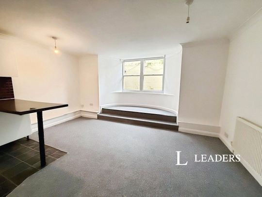 1 bedroom apartment to rent Lower Rock Gardens, Brighton, BN2 - Photo 1