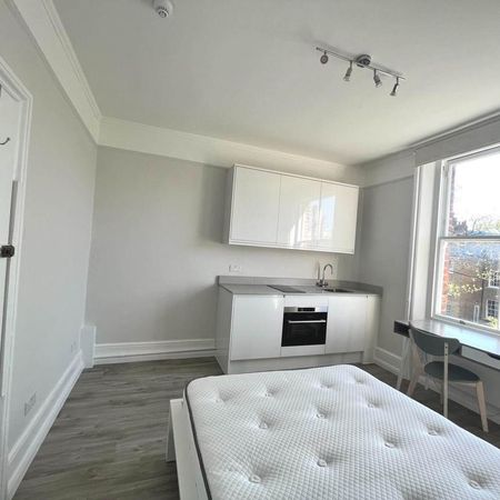 Studio to rent - Photo 3