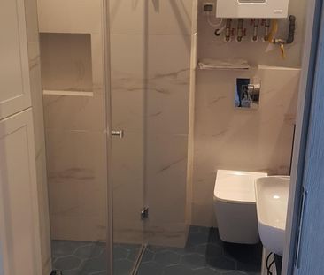 Nowocześnie wykończone mieszkanie w odrestaurowanej kamienicy blisk... - Photo 5