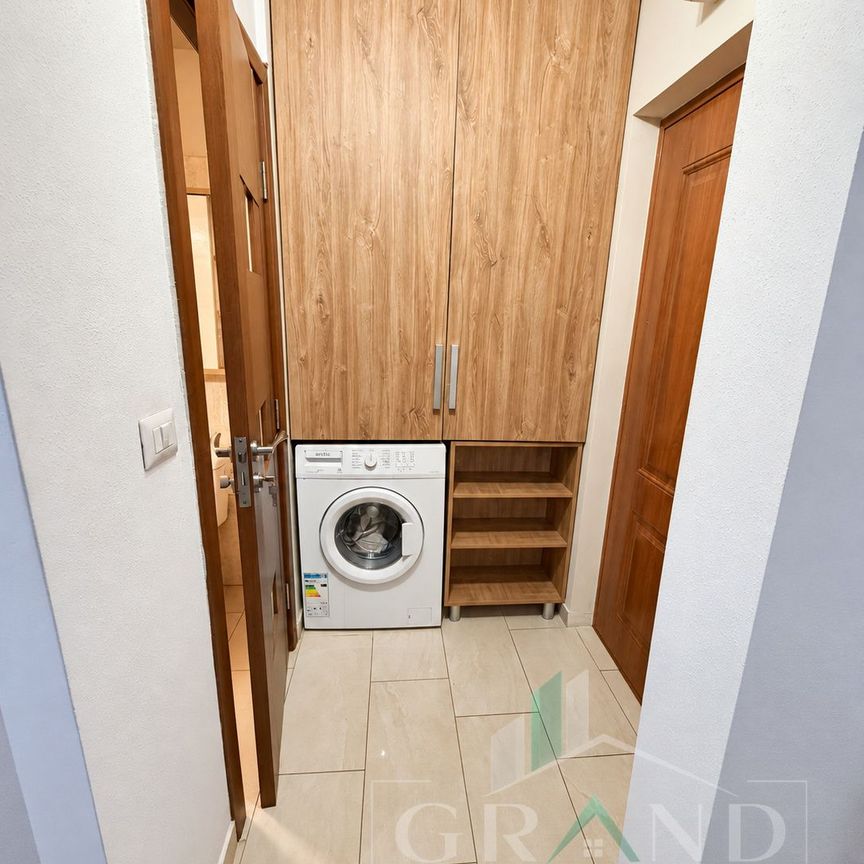GARSONIERĂ MOBILATĂ ȘI UTILATĂ | BALCON | 28 MP | EXPO TRANSILVANI - Fotografie 1