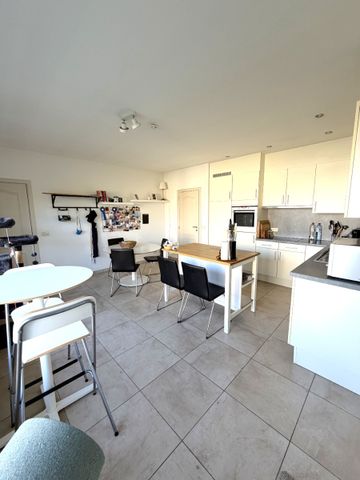 Ruime gezinswoning met 4 slaapkamers in Pittem! - Photo 3