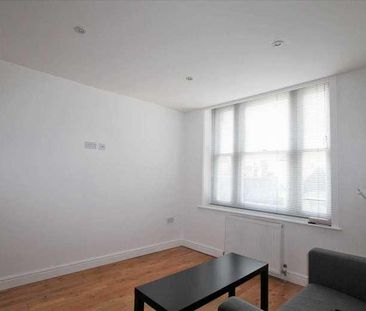 Carfax, Horsham, RH12 - Photo 1