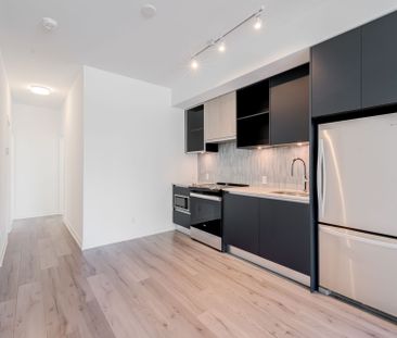 For Lease - 3020 Trailside Drive Unit# 131, Oakville, Ontario - Photo 3