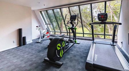 Furnished Penthouse Loft in the City - Photo 5