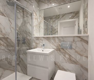 Stylish Ground Floor Apartment with Private Patio & Residents’ Gym ... - Photo 5