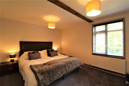 2 bedroom end of terrace house to rent - Photo 4