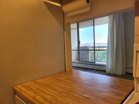 1314-2012 Fullerton Ave., North Vancouver - Photo 5