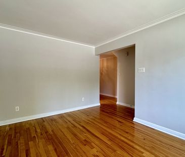 Ahuntsic : Logement de 2 chambres + garage + cour + chauffage et él... - Photo 4