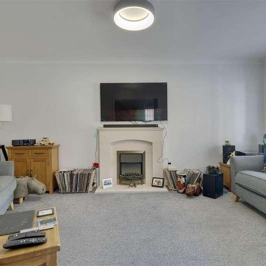 Garstons Close, Fareham, PO14 - Photo 1