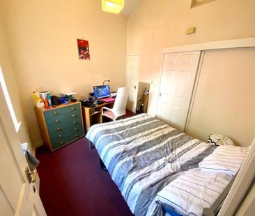4 bedroom terraced house to rent - Photo 4