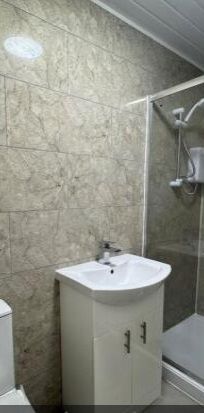 Hall Lane, L7 - Photo 2