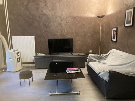 T1 - Photo 5