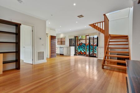 Unit 3/2015 Malvern Road, Malvern East. - Photo 3