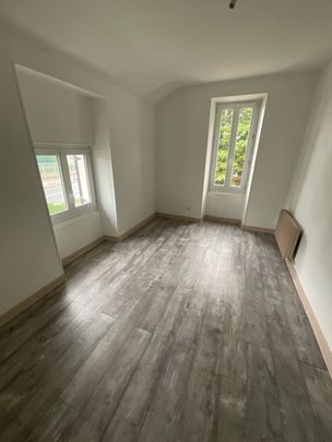 A LOUER - Quartier Aéroport - T4 de 73,95 m² avec terrasse, cave et garage. - Photo 1