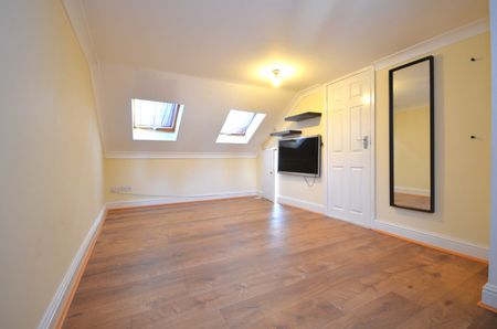 Spencer Road, London W3 6DN - Photo 2