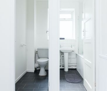 Room in a Shared Flat, Brenley House, SE1 - Photo 3